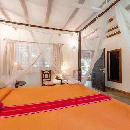 Diani Marine Divers Village Diani Beach Luaran gambar