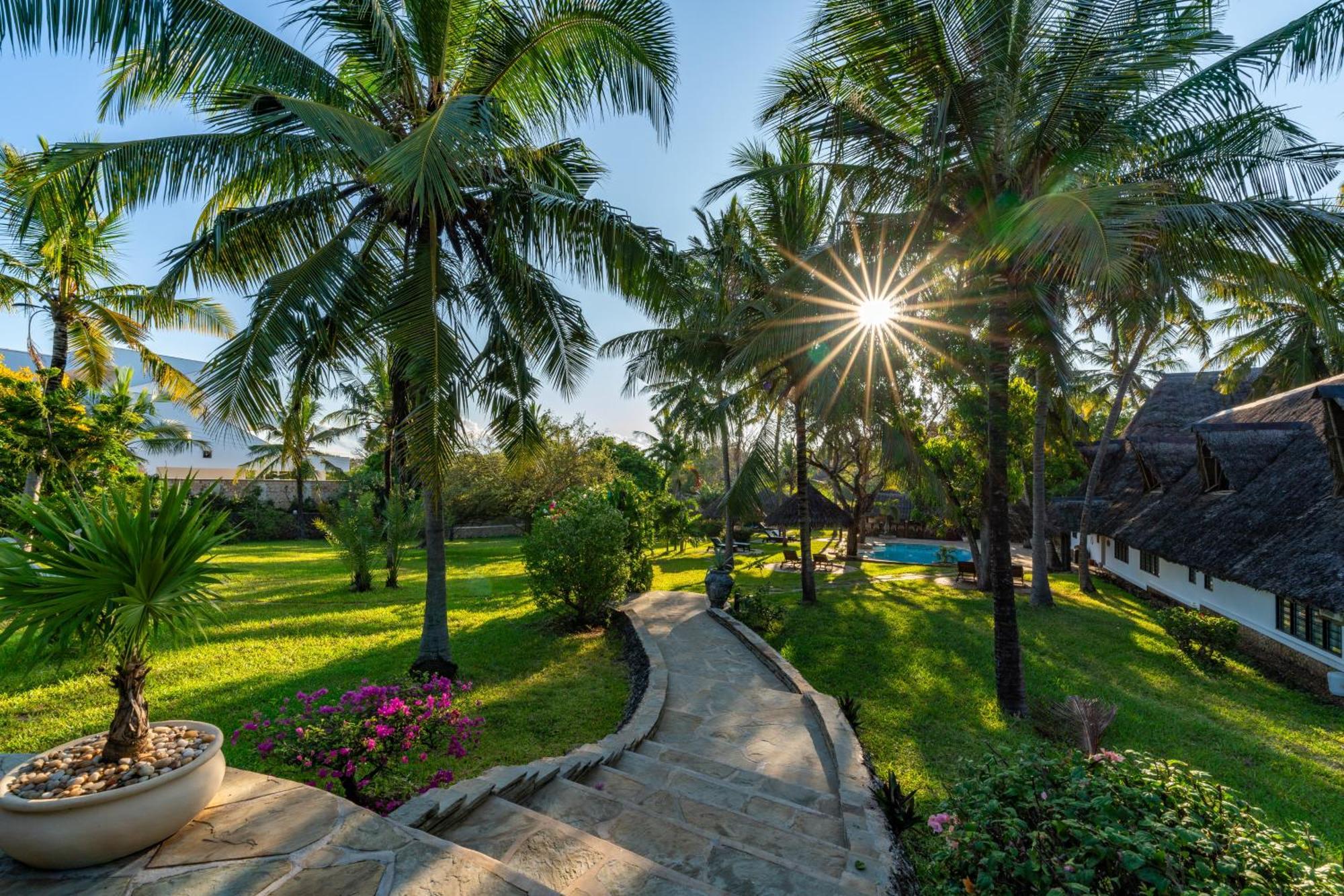 Diani Marine Divers Village Diani Beach Luaran gambar