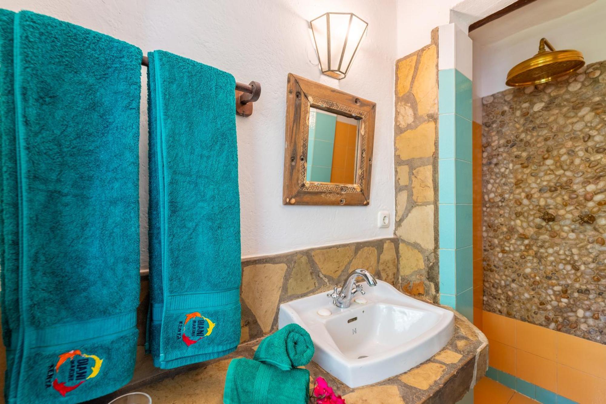 Diani Marine Divers Village Diani Beach Luaran gambar